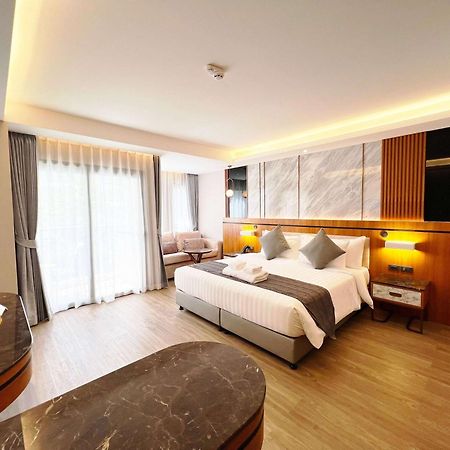 Hotel Wyndham Jomtien Pattaya Na Chom Thian Exterior foto