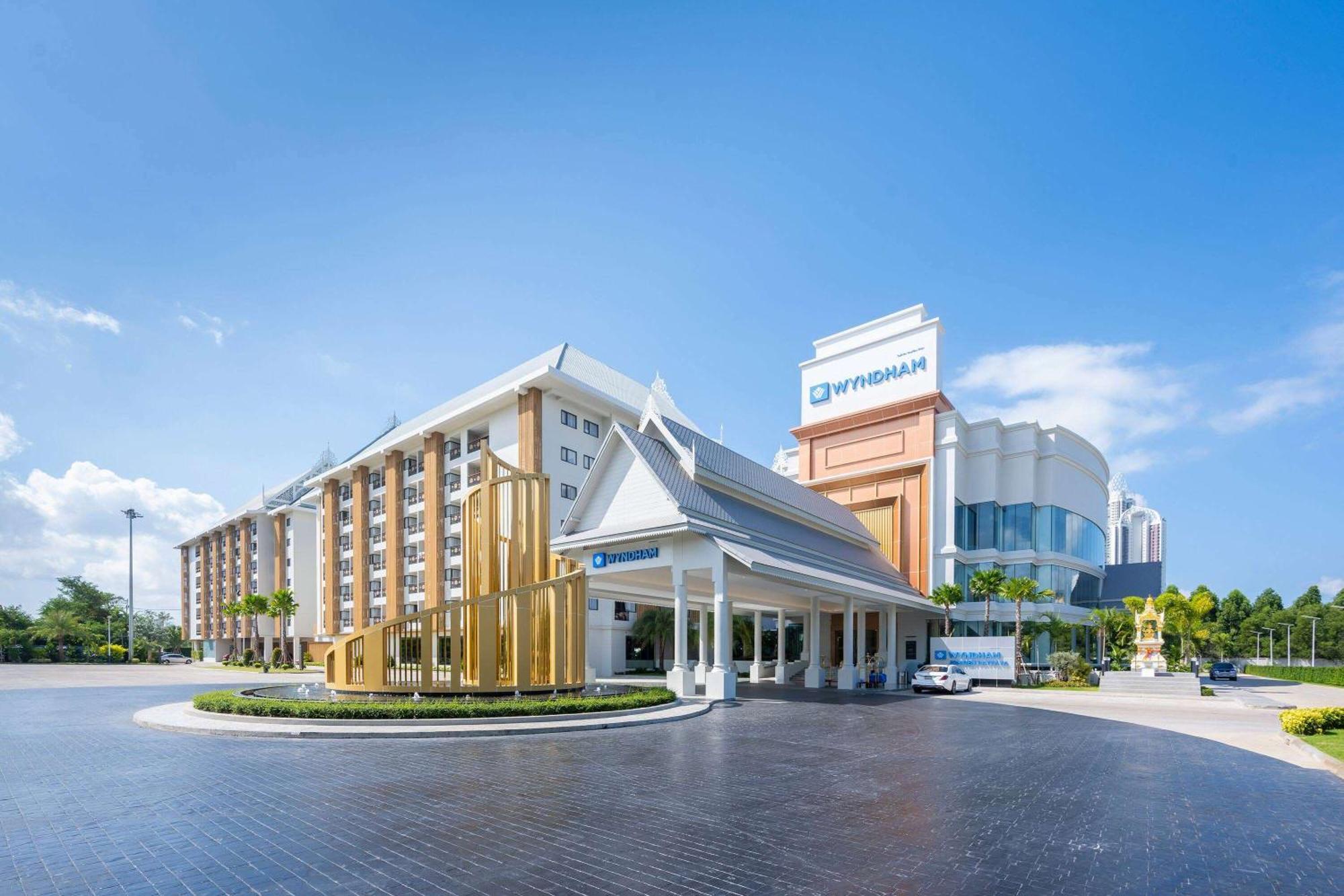 Hotel Wyndham Jomtien Pattaya Na Chom Thian Exterior foto