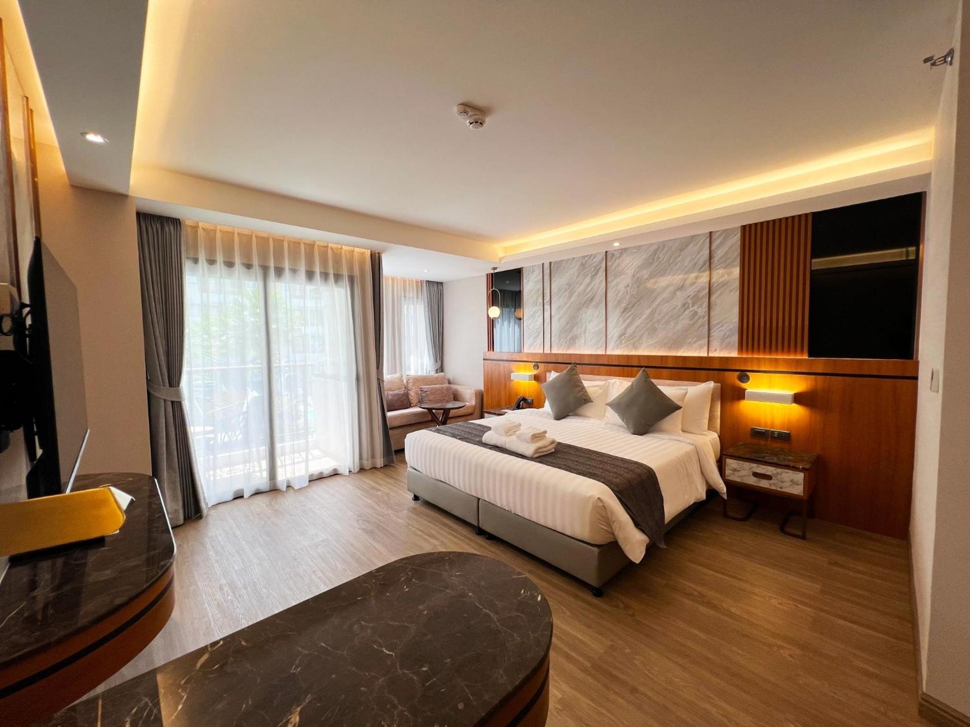 Hotel Wyndham Jomtien Pattaya Na Chom Thian Exterior foto